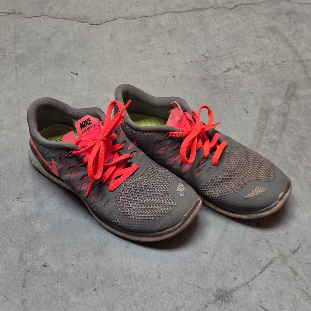 Nike Free 5.0 Men US 10 Gray Pink Running Shoes